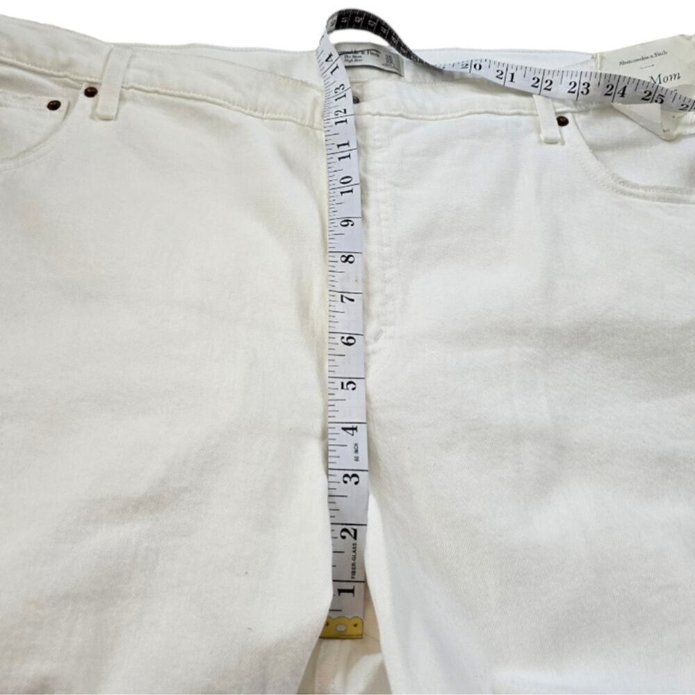 Abercrombie & Fitch The Mom High Rise Distressed White Jeans Plus Size 22 36 new - Picture 9 of 16
